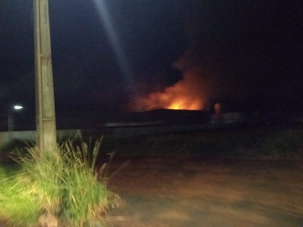 Incêndio em Fort Atacadista de Campo Grande pode ter começado com explosão