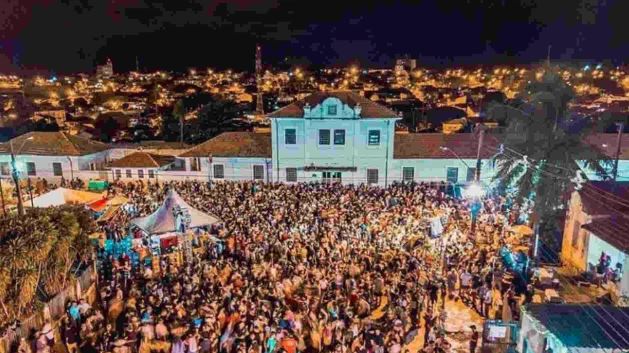 Confira o que abre e fecha neste sábado de Carnaval em Campo Grande