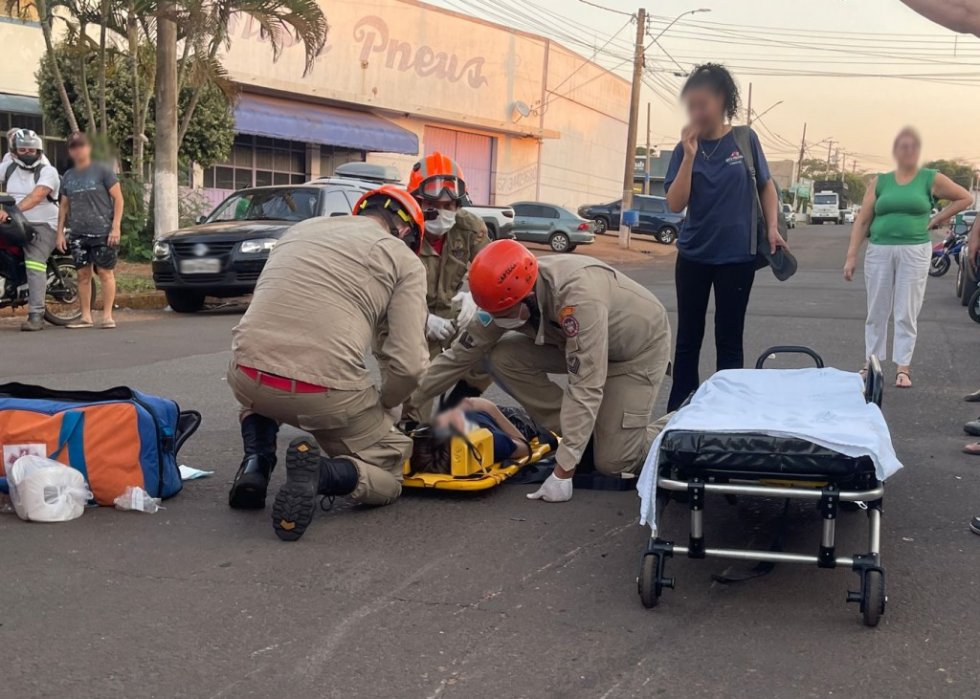 IVINHEMA: Acidente entre moto e bicicleta envolve dois menores