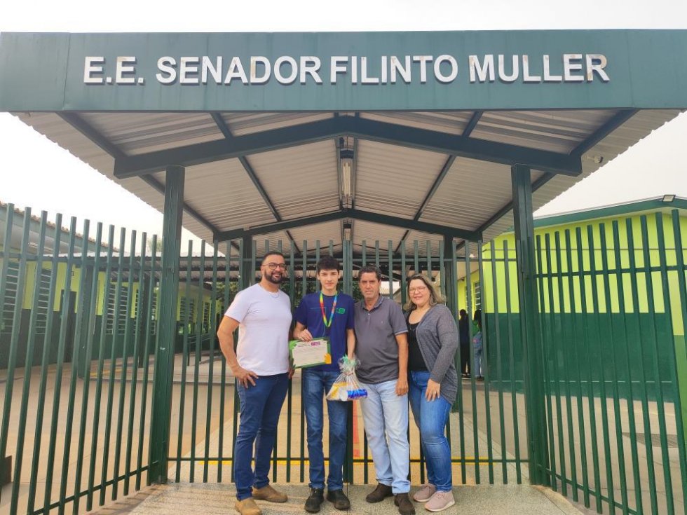 IVINHEMA: Estudantes da E.E. Senador Filinto Muller conquistam medalha e menção honrosa na Olimpíada Brasileira de Matemática